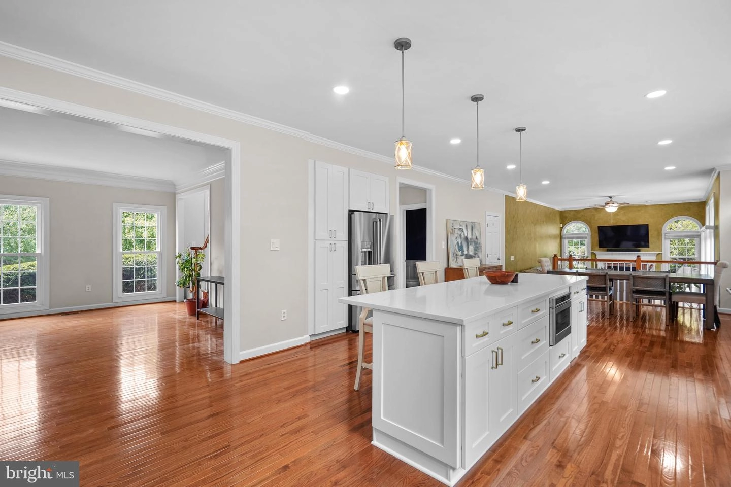 920 Brick Manor Cir, Silver Spring, MD 20905 photo 12