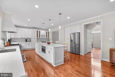 920 Brick Manor Cir, Silver Spring, MD 20905 photo 15