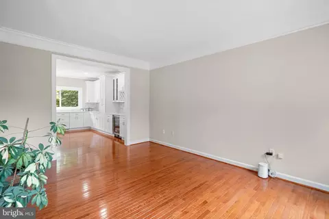 920 Brick Manor Cir, Silver Spring, MD 20905 photo 8