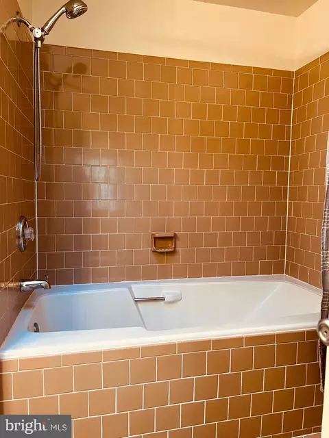 12 Hickory Hill Ct, Silver Spring, MD 20906 photo 11