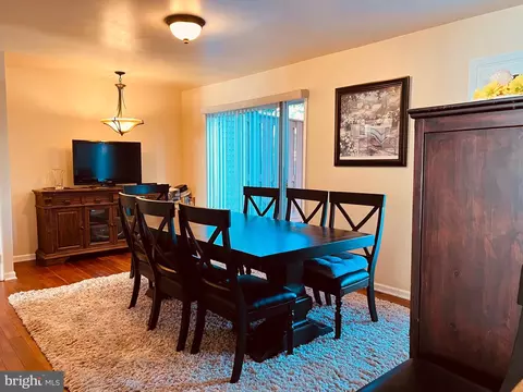 12 Hickory Hill Ct, Silver Spring, MD 20906 photo 6