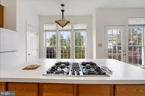 2119 Chippewa Pl, Silver Spring, MD 20906 photo 11