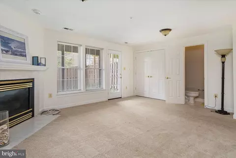 2119 Chippewa Pl, Silver Spring, MD 20906 photo 6