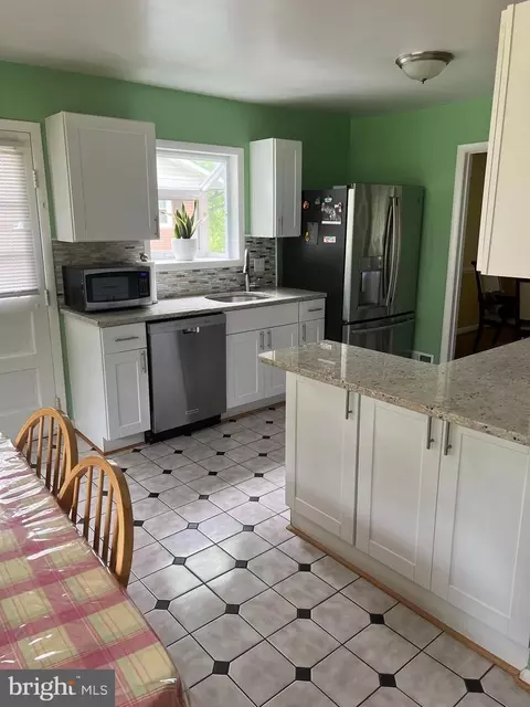 1425 Chilton Dr, Silver Spring, MD 20904 photo 4
