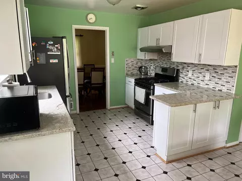 1425 Chilton Dr, Silver Spring, MD 20904 photo 6