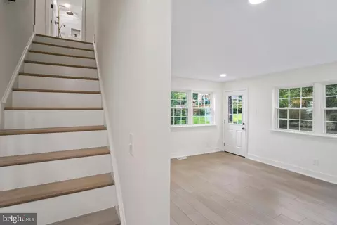 300 Williamsburg Dr, Silver Spring, MD 20901 photo 31