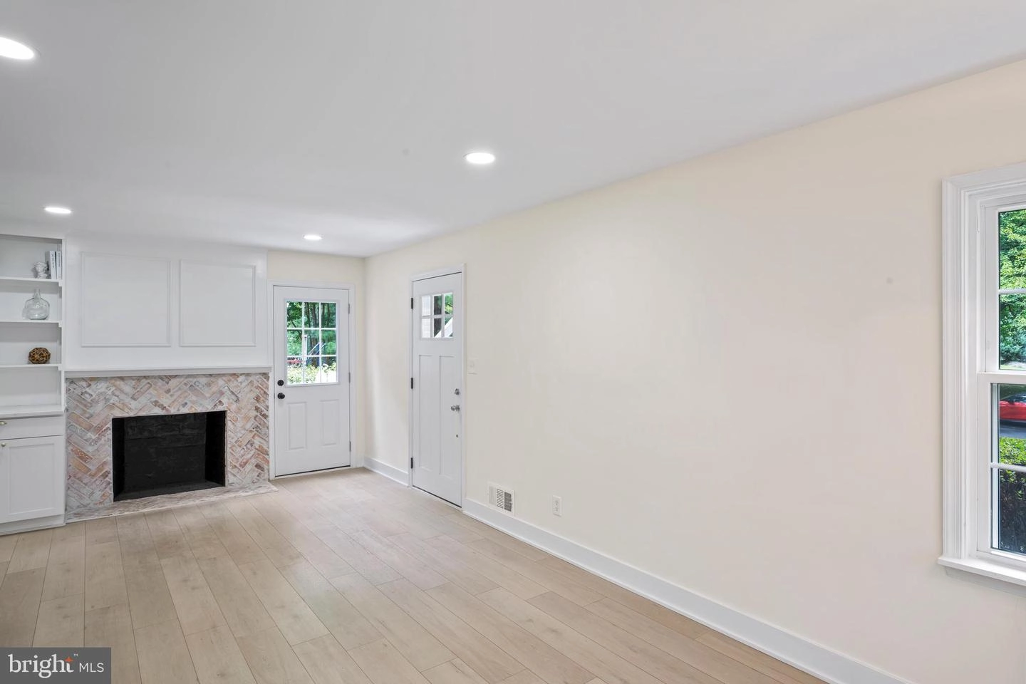 300 Williamsburg Dr, Silver Spring, MD 20901 photo 13