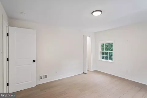 300 Williamsburg Dr, Silver Spring, MD 20901 photo 45