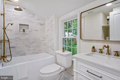 300 Williamsburg Dr, Silver Spring, MD 20901 photo 41