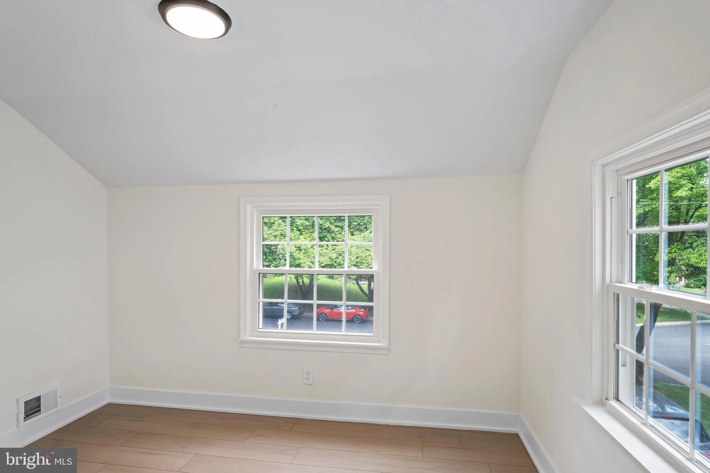 300 Williamsburg Dr, Silver Spring, MD 20901 photo 49