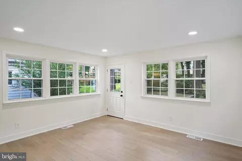 300 Williamsburg Dr, Silver Spring, MD 20901 photo 28