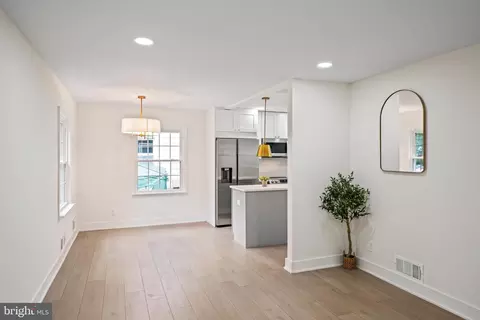 300 Williamsburg Dr, Silver Spring, MD 20901 photo 18