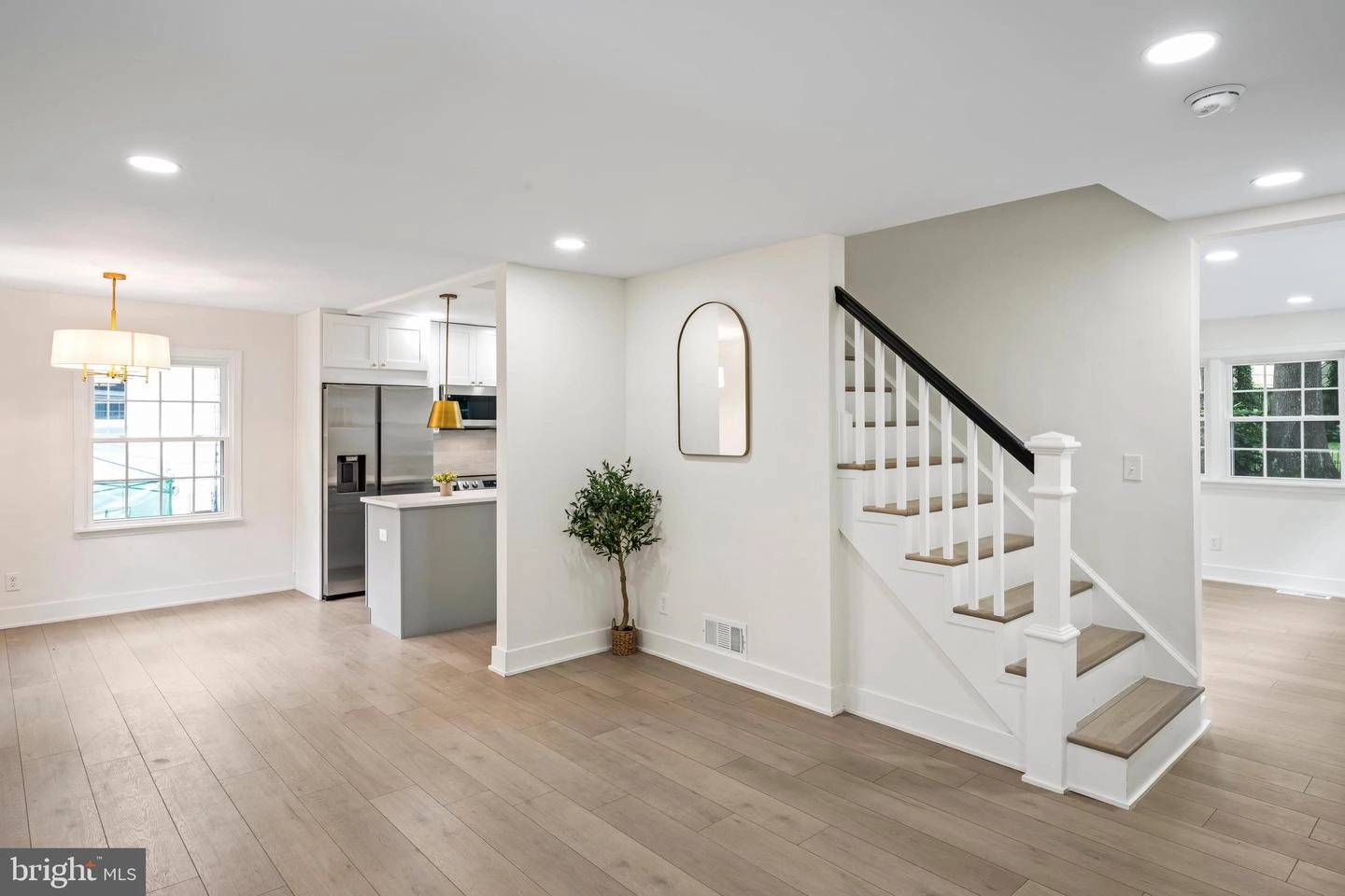 300 Williamsburg Dr, Silver Spring, MD 20901 photo 12