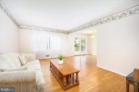 2313 Blue Valley Dr, Silver Spring, MD 20904 photo 10