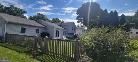 2313 Blue Valley Dr, Silver Spring, MD 20904 photo 5