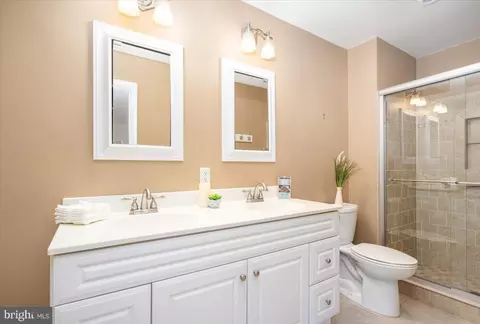 2313 Blue Valley Dr, Silver Spring, MD 20904 photo 18