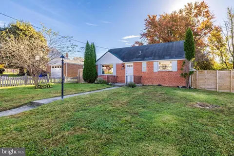 12621 Epping Rd, Silver Spring, MD 20906