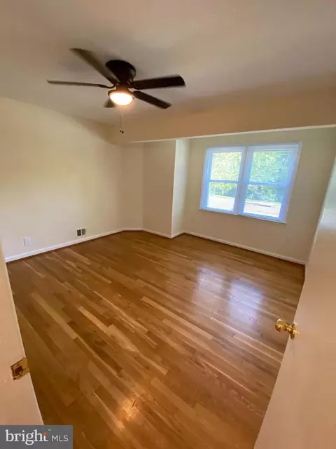1612 Flora Ln, Silver Spring, MD 20910 photo 9