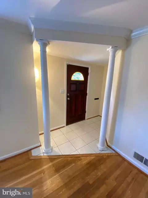 1612 Flora Ln, Silver Spring, MD 20910 photo 5