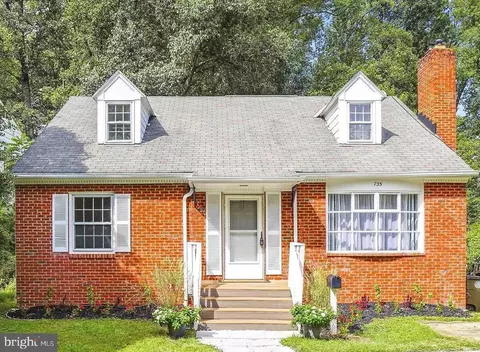 735 Anderson Ave, Rockville, MD 20850