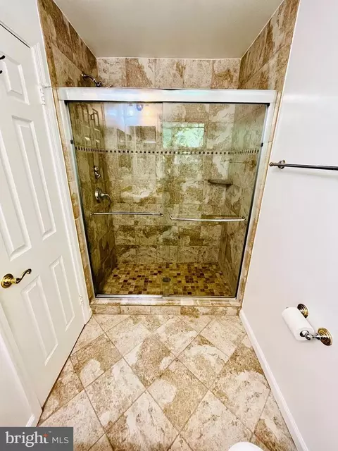 1910 Alabaster Dr, Silver Spring, MD 20904 photo 24