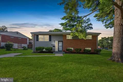 4201 Heathfield Rd, Rockville, MD 20853