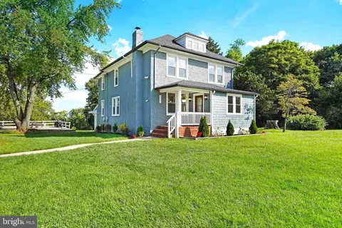 27100 Ridge Rd, Damascus, MD 20872