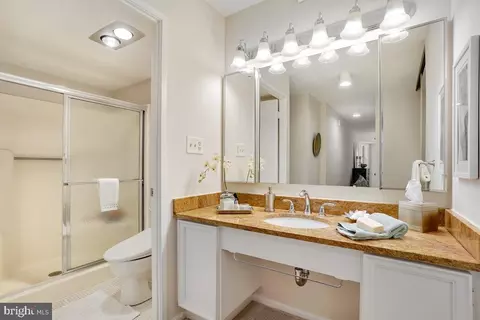 15107 Interlachen Dr #2-804, Silver Spring, MD 20906 photo 16