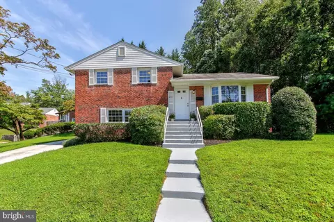 12113 Galena Rd, Rockville, MD 20852