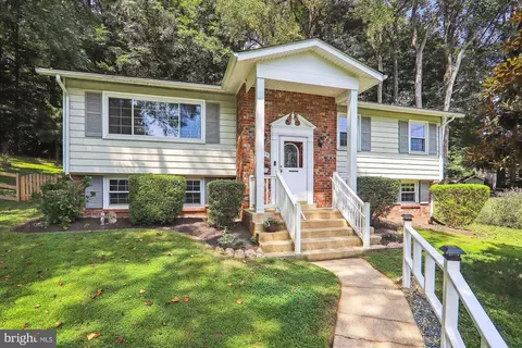 13609 Crispin Way, Rockville, MD 20853