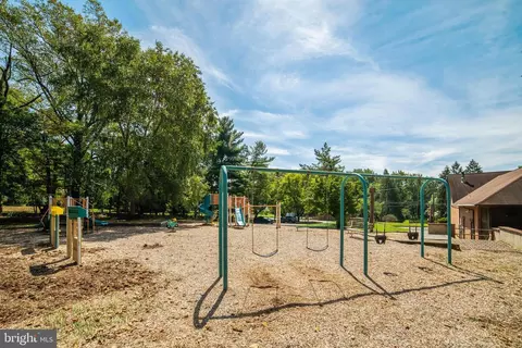 13905 Pleasant Grove Ct, Silver Spring, MD 20904 photo 42