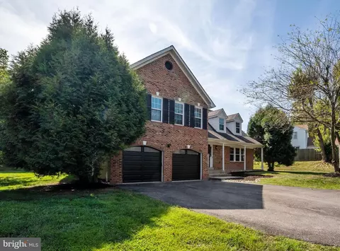 13905 Pleasant Grove Ct, Silver Spring, MD 20904 photo 2