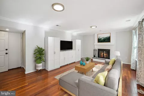 13905 Pleasant Grove Ct, Silver Spring, MD 20904 photo 8