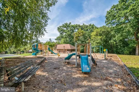 13905 Pleasant Grove Ct, Silver Spring, MD 20904 photo 41