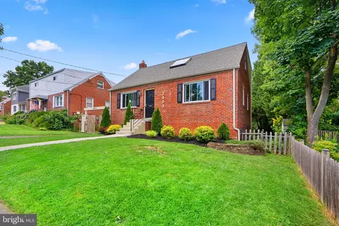 2403 Eccleston St, Silver Spring, MD 20902 photo 2