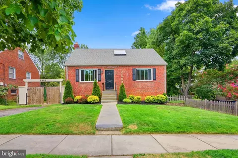 2403 Eccleston St, Silver Spring, MD 20902