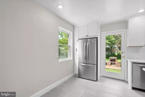 2403 Eccleston St, Silver Spring, MD 20902 photo 9