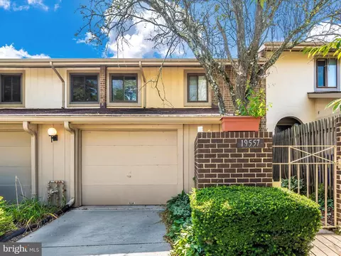 19557 Brassie Pl #9-E, Montgomery Village, MD 20886