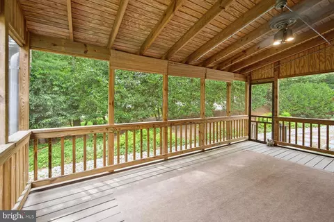 6 Symphony Woods Ct, Silver Spring, MD 20901 photo 17