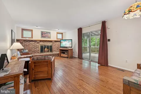 6 Symphony Woods Ct, Silver Spring, MD 20901 photo 15