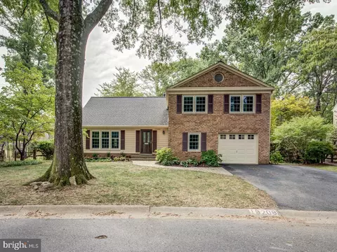 19208 Seneca Ridge Ct, Montgomery Village, MD 20886