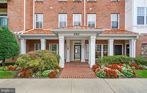 150 Chevy Chase St #202, Gaithersburg, MD 20878