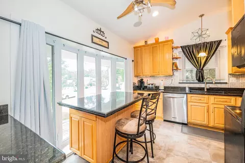 10911 Martha Dr, Silver Spring, MD 20901 photo 15