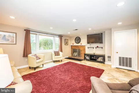 10911 Martha Dr, Silver Spring, MD 20901 photo 35