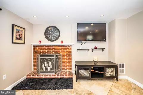 10911 Martha Dr, Silver Spring, MD 20901 photo 39