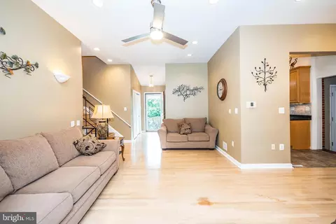 10911 Martha Dr, Silver Spring, MD 20901 photo 7