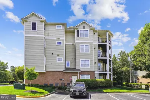 19619 Galway Bay Cir #403, Germantown, MD 20874