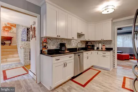 11711 Caplinger Rd, Silver Spring, MD 20904 photo 9