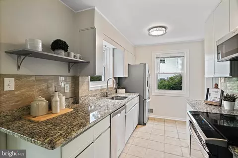 2808 Hardy Ave, Silver Spring, MD 20902 photo 9