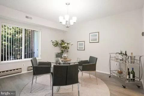 15100 Glade Dr #11-2F, Silver Spring, MD 20906 photo 4